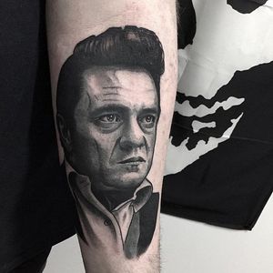 Johnny Cash Tattoo by Alex Ciliegia #johnnycash #johnnycashtattoo #popculture #popculturetattoo popculturetattoos #charactertattoos #portraittattoos #celebritytattoo #poptattoos #iconictattoos #AlexCiliegia