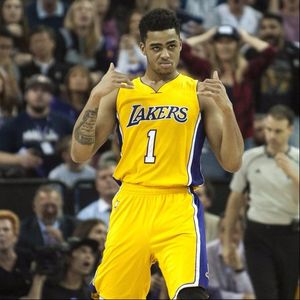 D'Angelo Russell is no stranger to tattoos. #DAngeloRussell #MuhammadAli #MuhammadAliTattoo #Lakers #LALakers