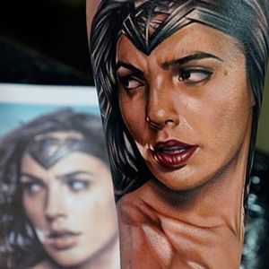 A portrait of Gal Gadot as Wonder Woman by Khan (IG—khantattoo). #comicbookcharacters #DC #Khan #GalGadot #portraiture #realism #WonderWoman