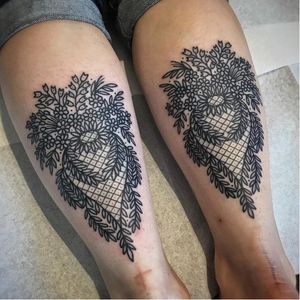 Pattern tattoo #BastienJean #pattern #patterned #floral #intricate #linework #flowers