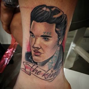 Tattoos on tattoos. Tattooed Elvis by Van Ruben. #tattoosontattoos #neotrad #neotraditional #Elvis #ElvisPresley #VanRuben