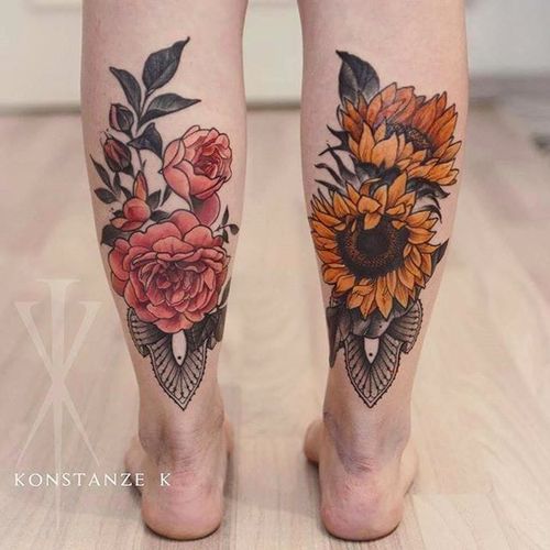 Beautiful floral calf tattoos done by Konstanze K. #KonstanzeK #illustrativetattoos #flower #sunflower #peony