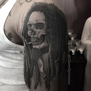 Rasta skeleton by @chueyquintanar #chueyquintanar #blackandgrey #realism #skull #bobmarley