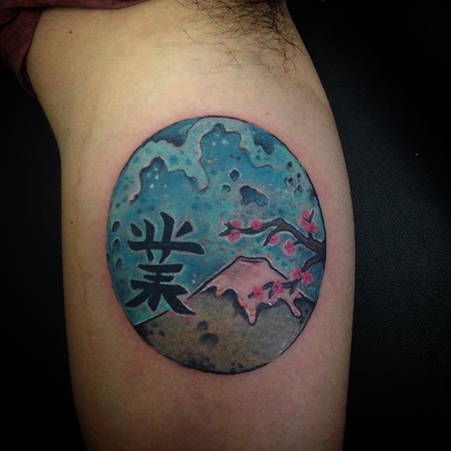 Ink Whiz on Twitter Just a tattoo of mount Fuji and a cherry blossom By  Big Mike httpstcoF8bp9aWFsC httpstcoNzTTSfG0Ls  Twitter