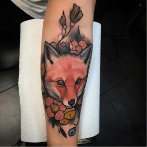 Fox tattoo by Julia Szewczykowska #JuliaSzewczykowska #fox #neotraditional