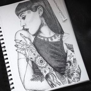 Hannah Pixie Sykes dotwork portrait by Hannah Louise Trunwitt #HannahLouiseTrunwitt #apprentice #dotwork #HannahPixieSykes #tattooapprentice