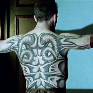 Ralph Fiennes epic back-piece from Red Dragon. #cinema #film #RalphFiennes #RedDragon #tattoosinmovies #tattooedcharacters
