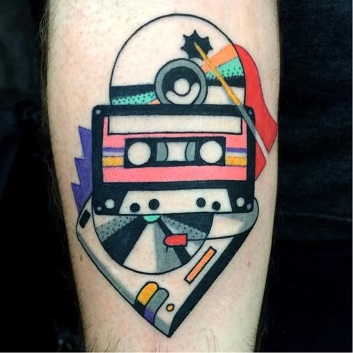 This tattoo makes us want to rock. Tattoo by Luca Font  (Via IG - lucafont) #LucaFont #art #abstract #cubism #fineart #surrealism #music #tapes #record
