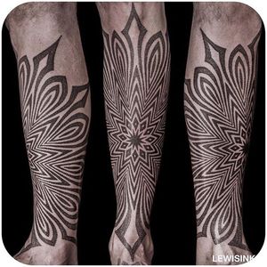 @lewisink #tattoodo #blackwork #geometric #lewisink