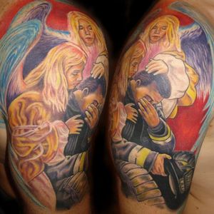 Tatuagem pros nossos heróis da vida real! #bombeiros #firefighters #anjos #colorida #angels #KárolyVirág #tatuadorhungaro #realismo #brasil #brazil #portugues #portuguese