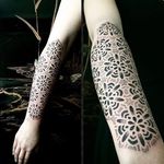 Sacred geometric tattoo by Charly Saconi. #CharlySaconi #sacredgeometry #pointillism #dotwork