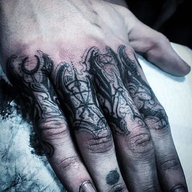 goth finger tattoo and tattoos  image 7704512 on Favimcom