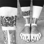 Botanical tattoo by Marie-Christine Gauthier #MarieChristineGauthier #monochrome #monochromatic #blackwork #dotwork #botanical #flower #leaf