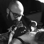 Arthur Perfetto in action. #ArthurPerfetto #blackworker #berlin #germany #tattooartist #german #tattooing