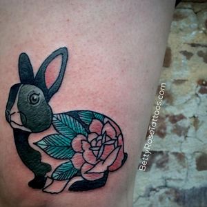 Bunnies too! Bunny tattoo by Betty Rose #BettyRose #linework #bunny #rose #flower (Photo: Instagram)