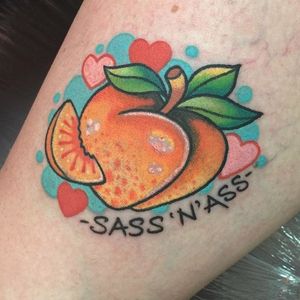 Peach tattoo by Sarah K. #peach #fruit #SarahK