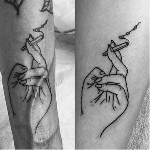 Love these matching tats by Liz Kim #blackwork #linework #dotwork #lizkim #smoking #hands