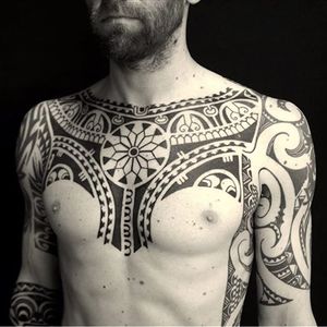 Polynesian chest piece. #DmitryBabakhin #Polynesian #polynesiantattoo #chestpiece #blackwork #black #negativespace #symmetrical