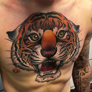 Tiger Tattoo by Daryl Watson #tiger #neotraditional #neotraditionalartist #contemporary #stylish #bold #DarylWatson