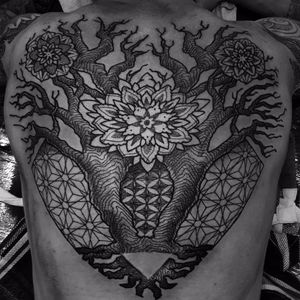 Tree of life by Paul Davies #PaulDavies #blackwork #linework #dotwork #geometry #geometric #mandala #pattern #backpiece #tree #treeoflife #flower #floral #sacredgeometry #tattoooftheday