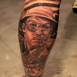 This makes me want to re-watch Fear and Loathing in Las Vegas for the hundredth time. One of the coolest Johnny Depp tattoos by Joger at Conspiracy Inc. #johnnydepp #johnnydepptattoo #fearandloathing #fearandloathinginlasvegas