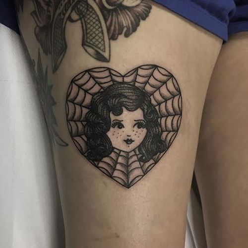 Lovely freckled bust stuck in a spider web by Sarah Whitehouse (IG—warahshitehouse). #adorable #blackandgrey #bust #cute #creepy #dotwork #SarahWhitehouse #spiderweb