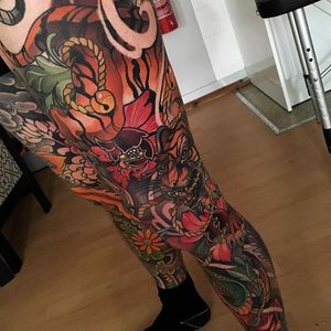 Neo-Traditional Leg Sleeve Tattoo by Joe Frost #neotraditional #nature #flower #tiger #neotraditionalsleeve #sleeve #inspiration #JoeFrost