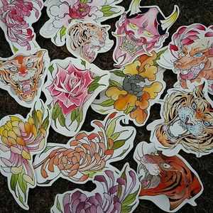 Japanese styled artwork by Blake Santos. #illustration #flowers #tiger #tigerhead #BlakeSantos