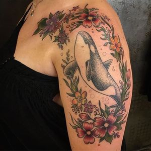 Floral orca half sleeve piece by Leah Borkenhagen. #floral #flowers #orca #killerwhale #neotraditional #dotwork #LeahBorkenhagen #whale
