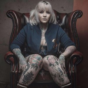 Pictured, Beau Redman. (Photo by John Bentley.) #BeauRedman #tattooartist #popculture #tattooedwomen #artist #tattooist