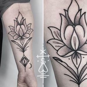 Pretty little lotus tattoo by Sarah Herzdame. #lotus #dotwork #blackwork #blackandgrey #SarahHerzdame