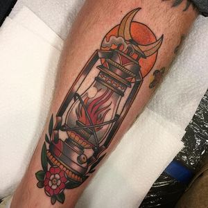 Lantern Tattoo by James Cumberland #lantern #neotraditionallantern #neotraditional #neotraditionalartist #traditional #JamesCumberland
