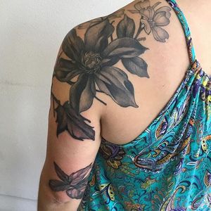 Clematis flower shoulder piece by D'Lacie Jeanne. #flower #floral #botanical #D'LacieJeanne #clematis #blackandgrey #styledrealism
