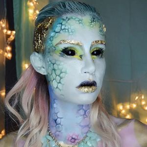 Mermaid by Emily Anderson (via IG-likecharity) #MUA #MakeupArtist #bodypaint #creepy #EmilyAnderson #halloween #mermaid