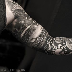 Ghostbusters and Back to the Future in one sleeve by Dmitry Troshin, nerdgasm. Via Instagram mistertroshin #BacktotheFuture #blackandgrey #DmitryTroshin #Ghostbuster #realism