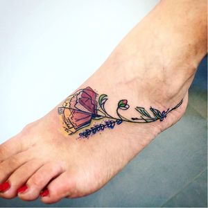Flower tattoo by Sonia Tessari #SoniaTessari #smalltattoo #popart #glitter #flower #poppy #lavender