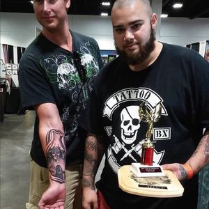 Ivan Muniz with one of his award-winning tattoos (IG—ivanmunizart). #IvanMuniz #NYCtattooshops #TattooSeen