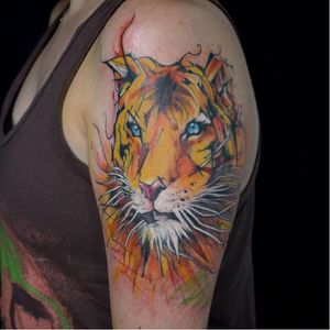 Tigre abstrato! #tigre #tiger #watercolor #aquarela #tatuagemcolorida #coloridas #delicadas #AndreFelipe #brasil #brazil #portugues #portuguese
