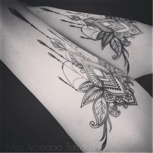 Ornamental tattoos by Miss Voodoo #MissVoodoo #ornamental #lace #mehndi #chandelier #feather #matching