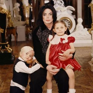 Michael Jackson with his kids #kids #MichaelJackson #family via dailymail.co.uk