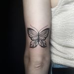 Borboletinha #DiegoSouza #tatuadoresdobrasil #brasil #brazil #brazilianartist #borboleta #butterfly #blackwork #bug #inseto