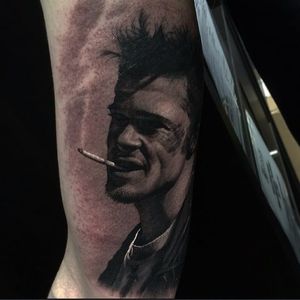 Awesome portrait of Brad Pitt as Tyler Durden from Fight Club. Tattoo by Eneko. #eneko #blackwork #monochrome #tylerdurden