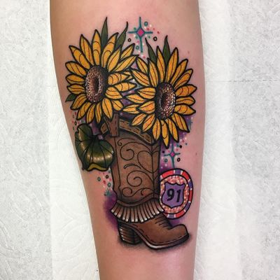 Tattoo by Roberto Euan #RobertoEuan #newtraditional #memorial #lasvegas #sunflowers #route91 #flowers #leaves #nature #cowboyboot #boot #sparkle #glitter