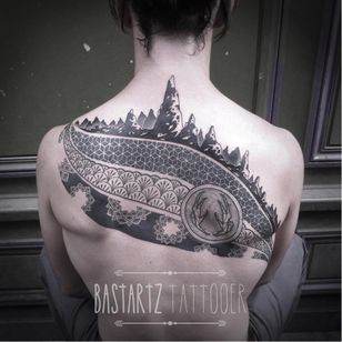 Tatuaje Geométrico Paisaje por Bastartz #Bastartz #blackwork #geometric #mandala # Paisaje