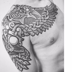 Terrific piece by Sean Parry #SeanParry #nordic #viking #handpoked #handpoke #dotwork #armor #crow