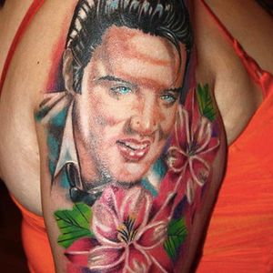 Elvis by Peter Cavorsi 😍❤️😎 #ny #nyc #nytattooartist #tattooartist #brooklyn #brooklyntattooshop #elvis #color #portrait #elvispresley #tattooedwomen #bodyartstudios