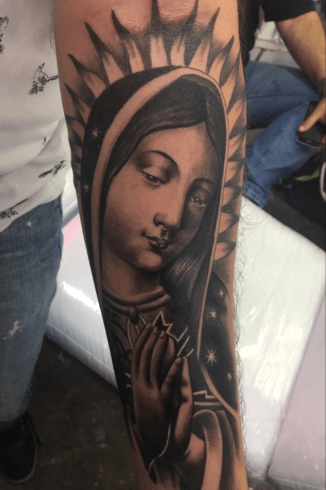 Tattoo uploaded by Hans Jurgen Murillo Wagner  La Virgen de la Guadalupe   Tattoodo