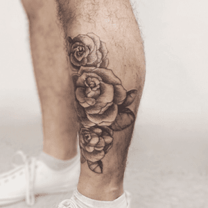 uploaded Lesine @le.sinex Kong • Rose tattoo / leg tattoo •