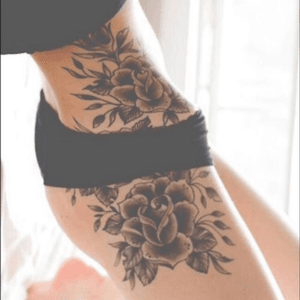 Big floral pattern, but in color. Low rib to thigh. #megandreamtattoo #floral 