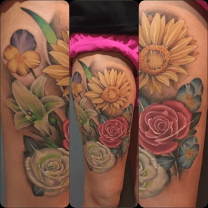Flowers i tattooed #flowers #rosetattoo 